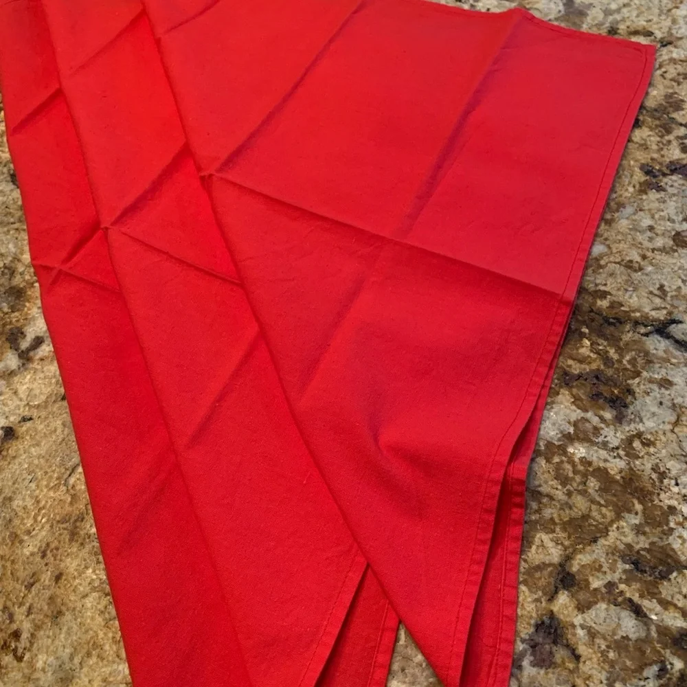 CRATE & BARREL Set of 3 Red Cotton Napkins 18 X 18